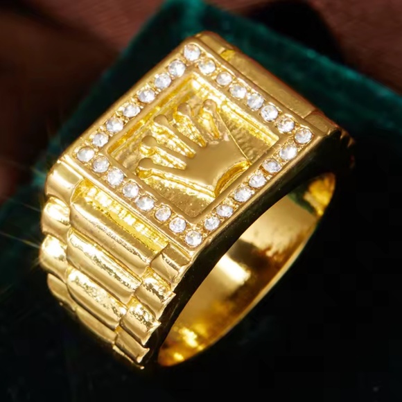 Gold crown ring unisex Size 10 2000s Jewelry Brand New Statement Piece - Picture 4 of 4